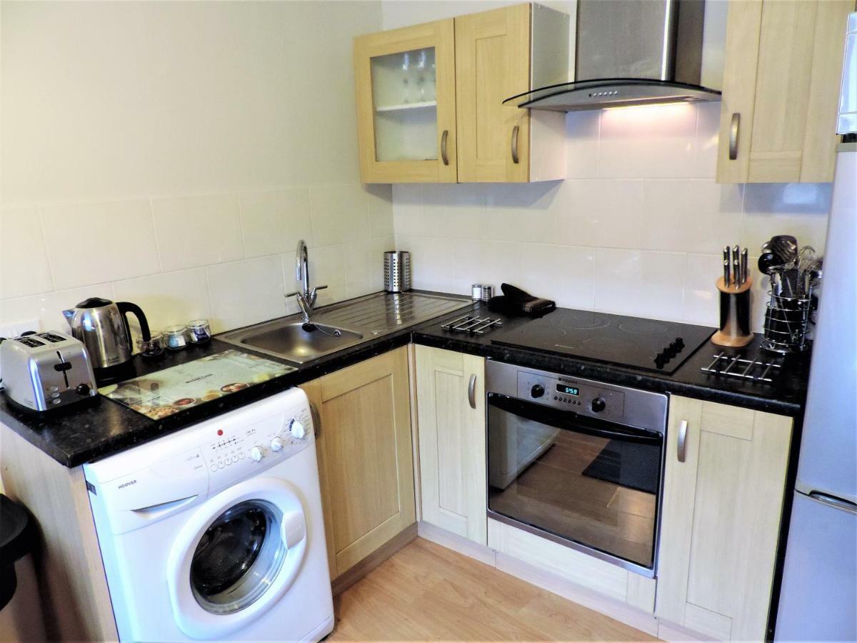 1 Bed Bagshot Pennyhill Accommodation 外观 照片